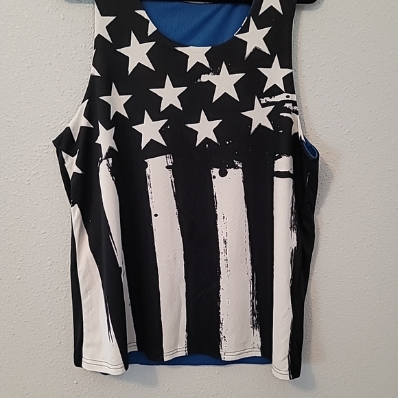 Reversible American Flag Tank Top~ Reverse side B&W OS (22" Chest) - Picture 7 of 8